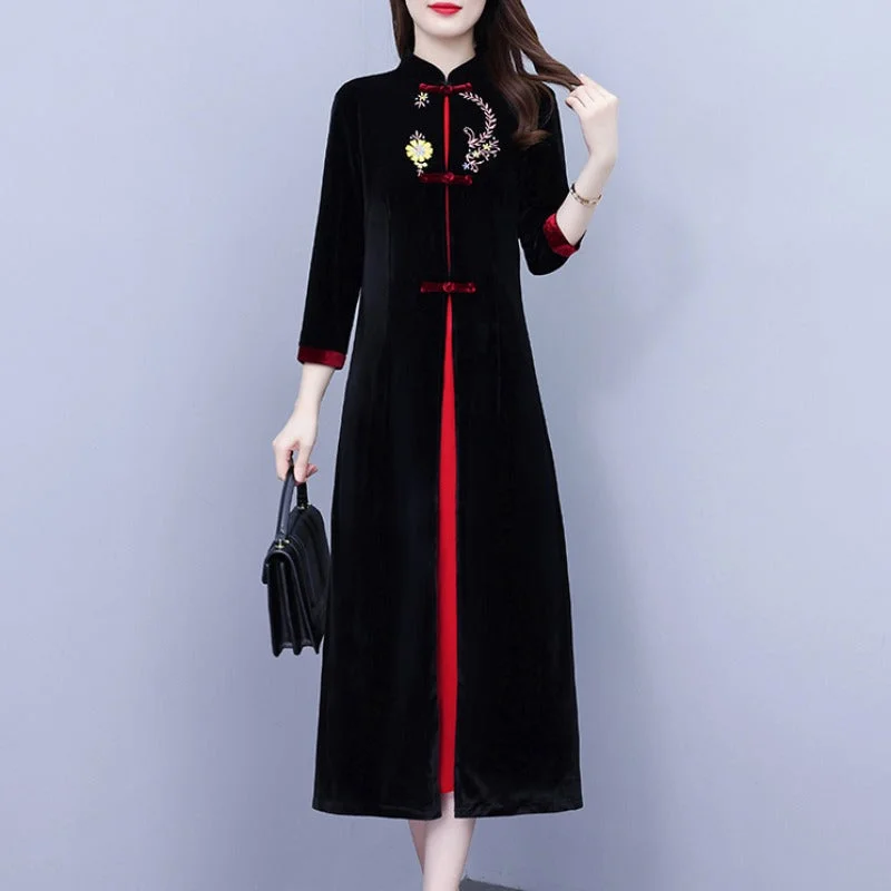 Plus size velvet embroidery formal cheongsam dress