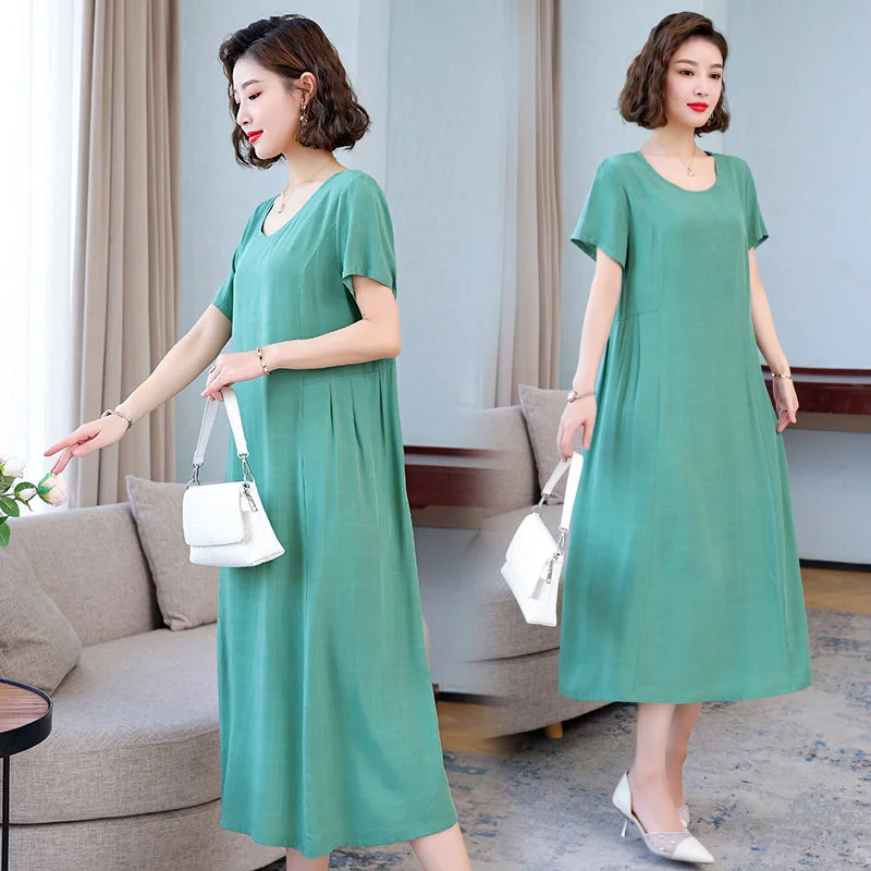 Plus Size Round Neck Midi Dress